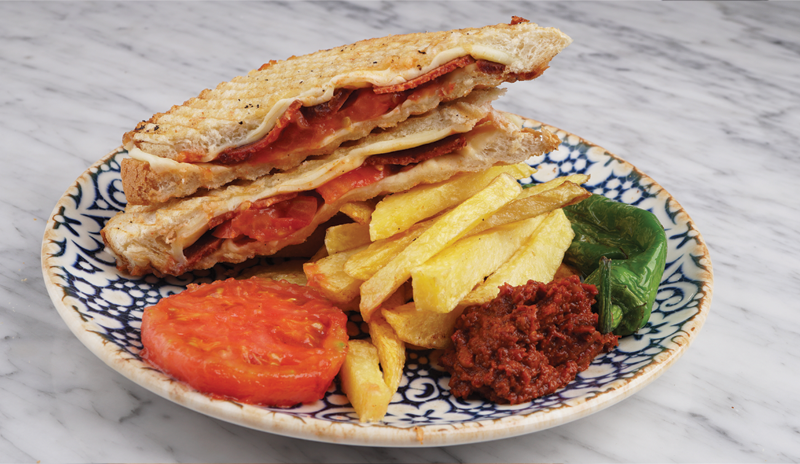 توست بالقشقوان مع السجق