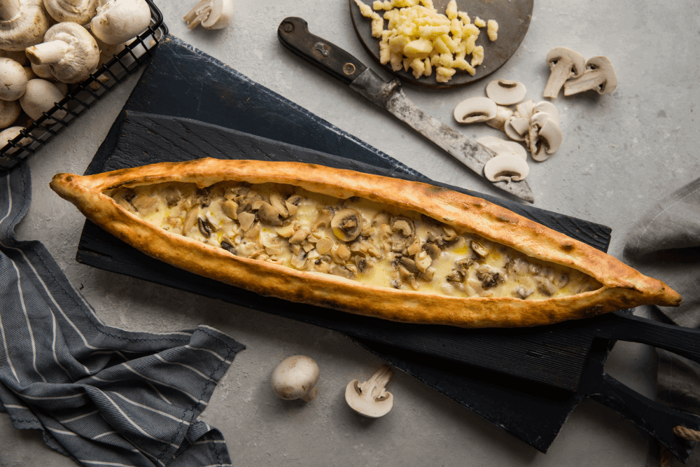 MANTARLI TAVUKLU PİDE