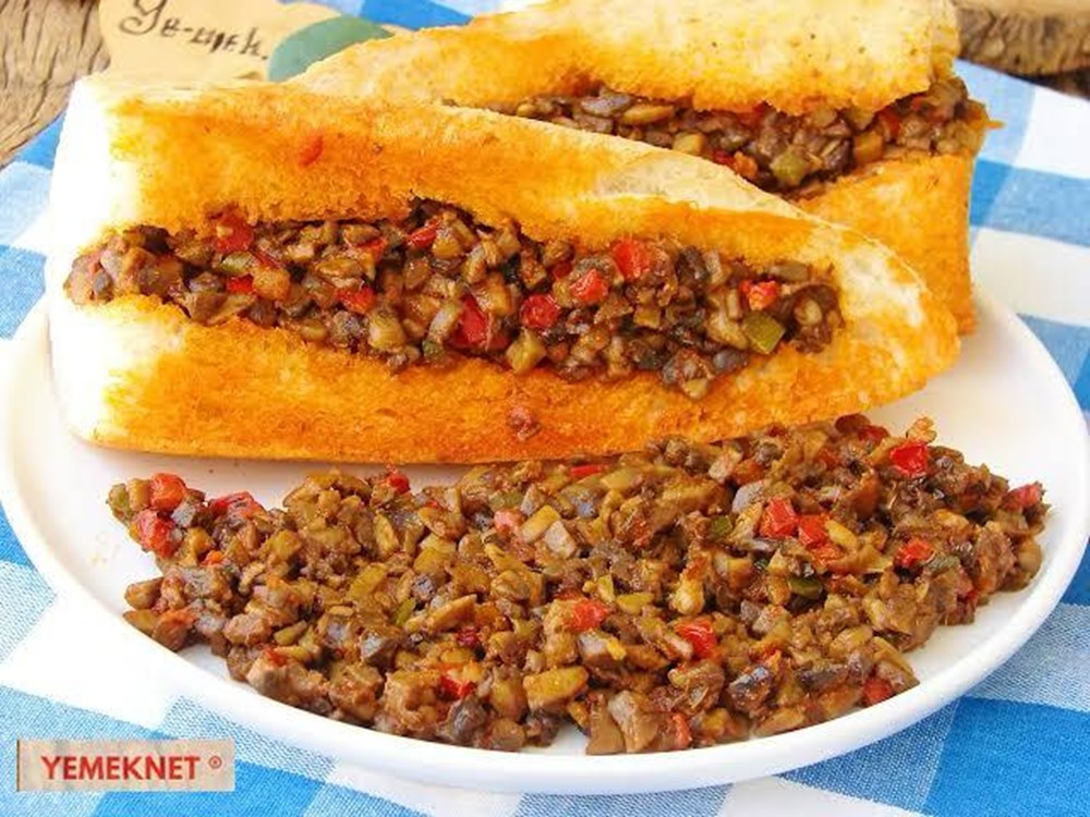 3. ÇEYREK SOSLU KOKOREÇ - Bi Damla İşkembe