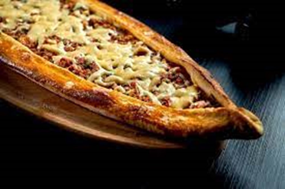 MINCED CHEESE PİDE