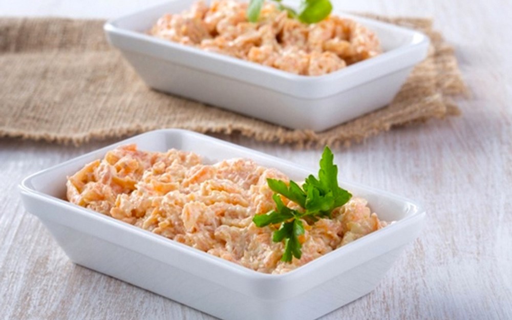 CARROT YOGHUT SALAD