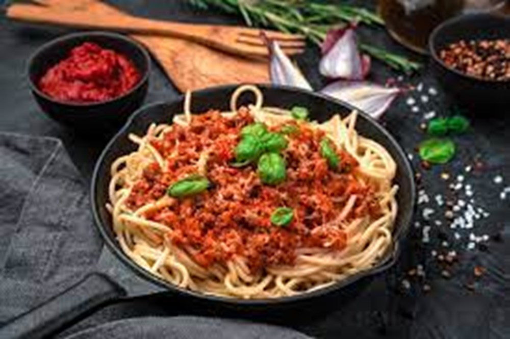 SPAGHETTI BOLONESE