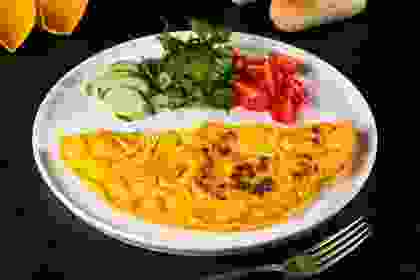 SUCUKLU OMLET