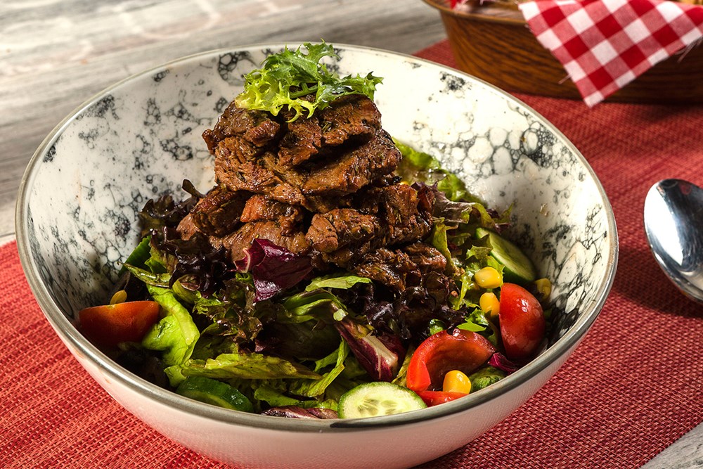 STEAK SALATA