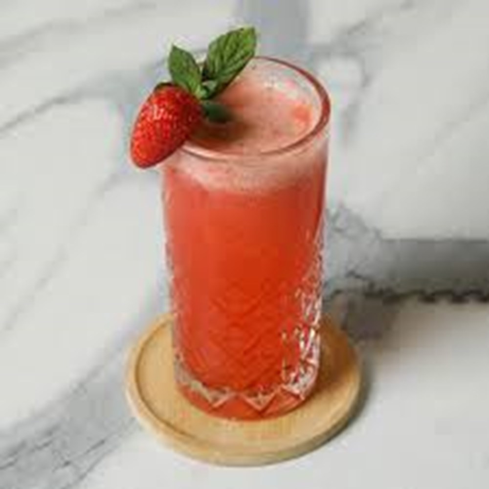 ÇİLEKLİ LİMONATA