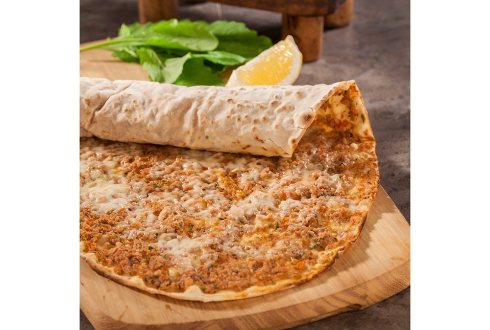 LAHMACUN WITH CHEESE