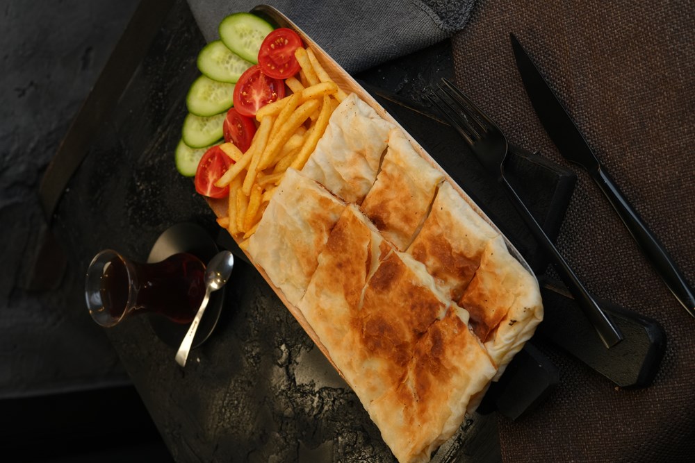 B.PEYNİRLİ GÖZLEME