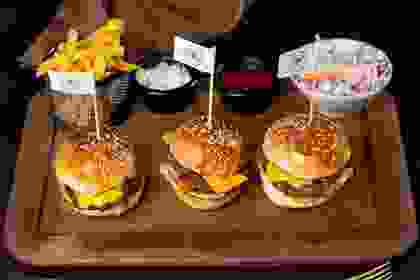 3LÜ BURGER