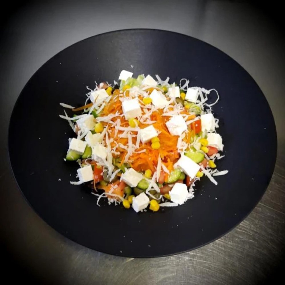 BEYAZ PEYNİRLİ SALATA