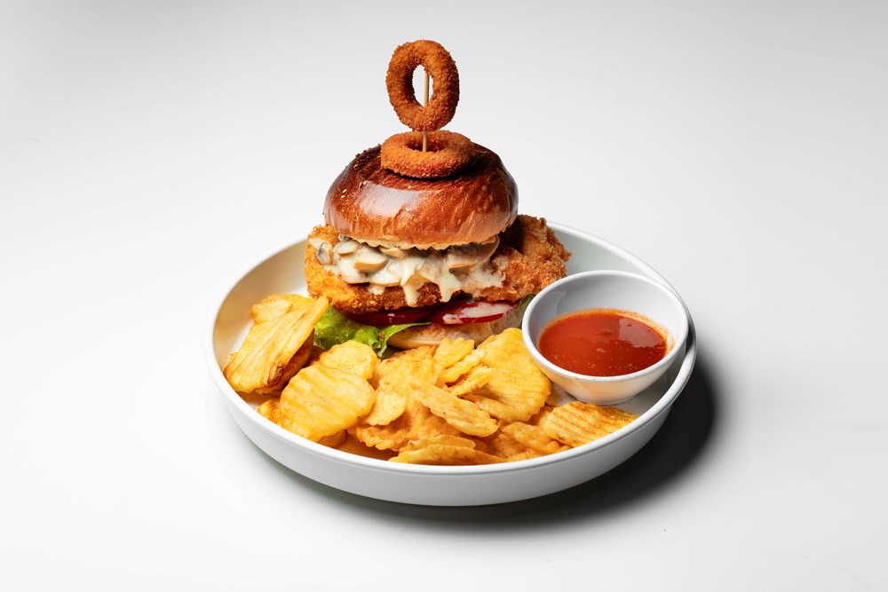 TRÜF MANTARLI ÇITIR TAVUK BURGER