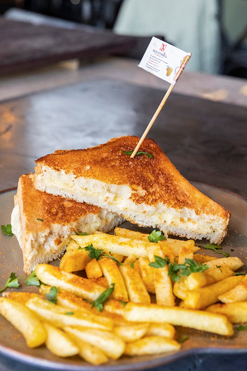 ÇİFT KAŞARLI TOST