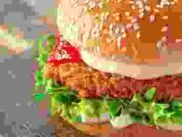 CHICKEN BURGER