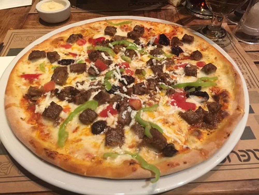 Kavurmalı Pizza