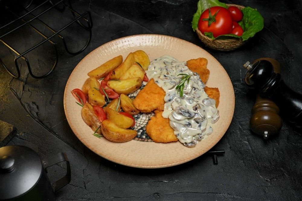 MANTAR SOSLU TAVUK ŞİNİTZEL