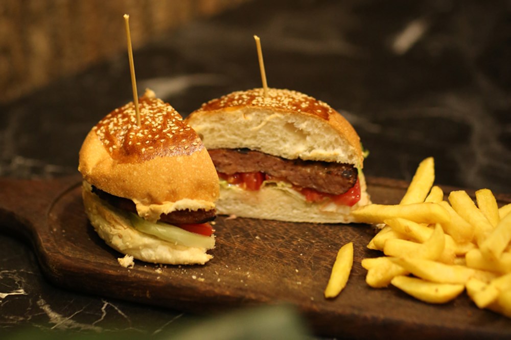 MANTARLI BURGER