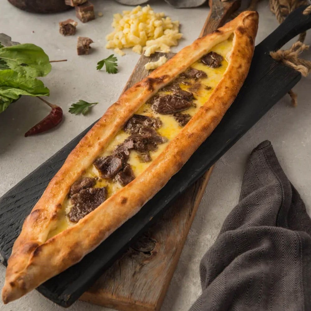 KAVURMALI PEYNİRLİ PİDE