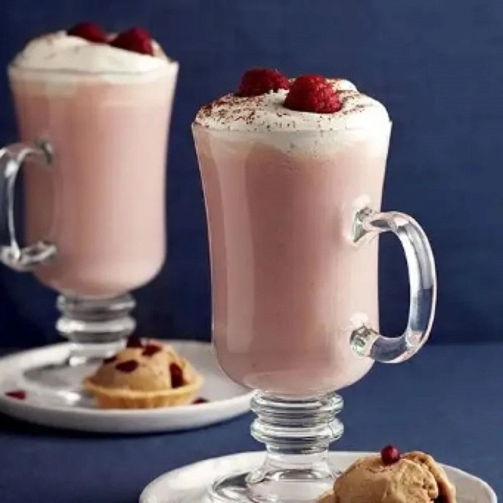 ÇİLEKLİ SICAK ÇİKOLATA