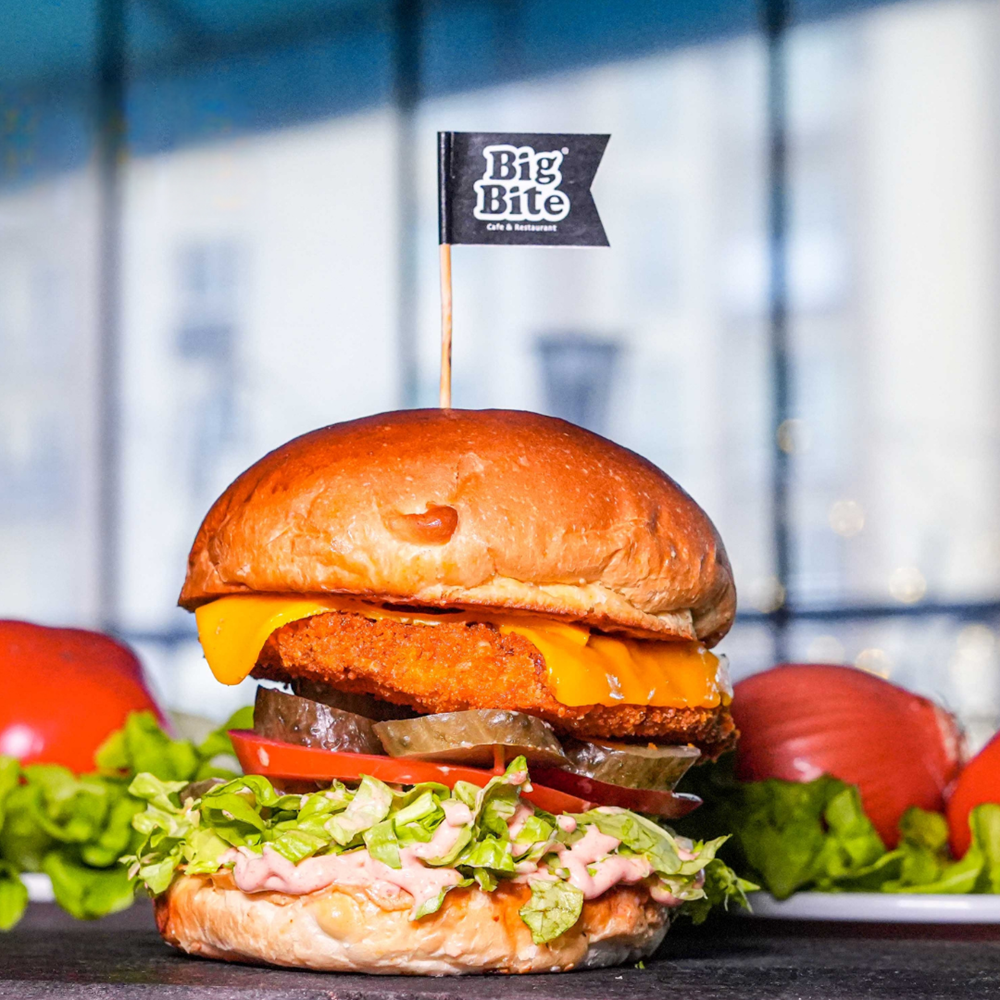 KIZARMIŞ TAVUK BURGER