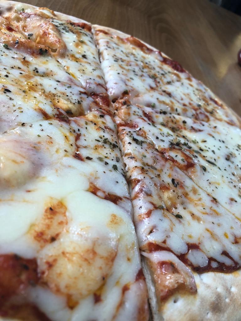 بيتزا مارغاريتا