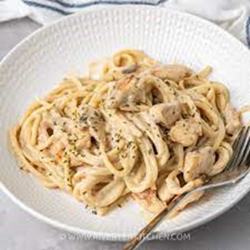 CREAMY MUSHROOM CHICKEN