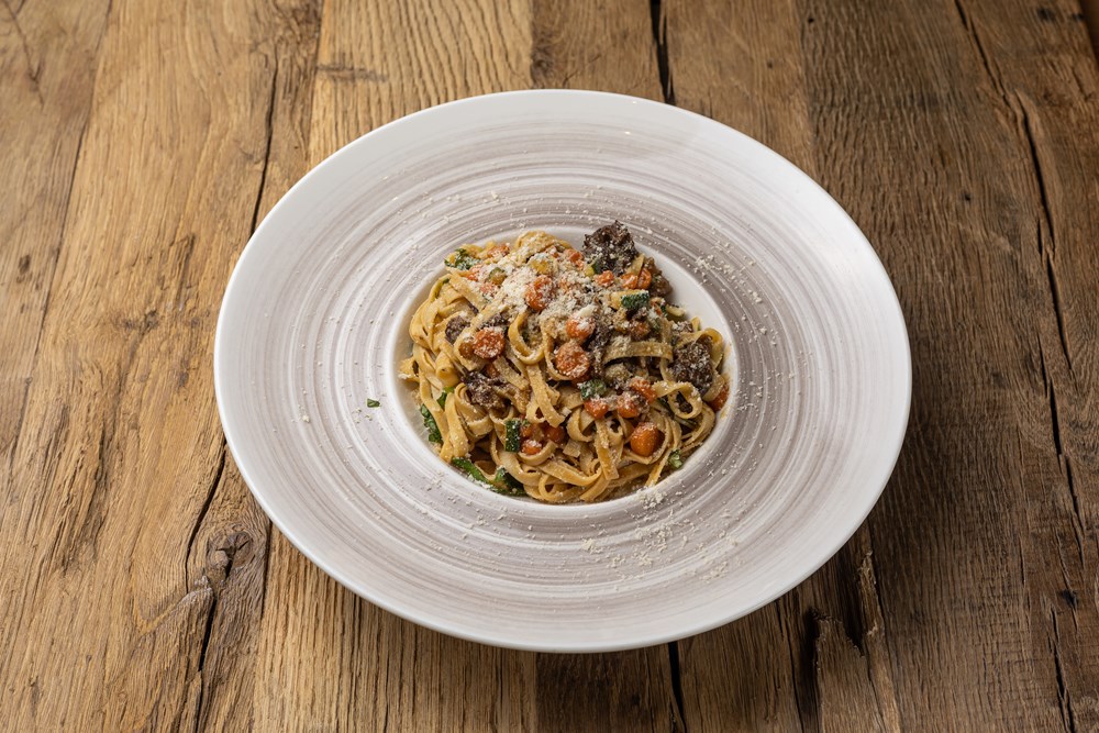 FETTUCINI BEEF ALFREDO